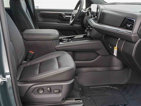New 2026 Chevrolet Tahoe Z71 image 13