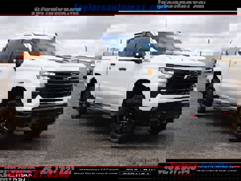 Used 2024 Chevrolet Silverado 1500 LT Trail Boss image 2