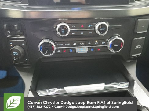Used 2025 Ford F250 Lariat w/ Chrome Package image 28