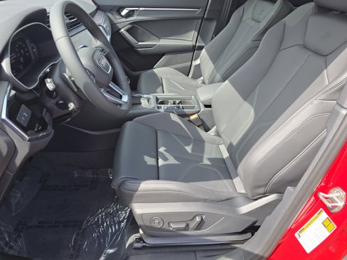 New 2025 Audi Q3 2.0T Premium image 18