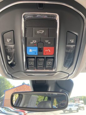 Used 2023 Jeep Grand Cherokee 4WD 4xe image 30