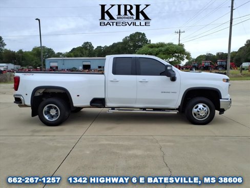 Used 2024 Chevrolet Silverado 3500 LT image 6