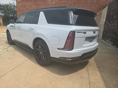 New 2026 Cadillac Escalade IQL Sport 1 w/ LPO, ONYX Package image 5