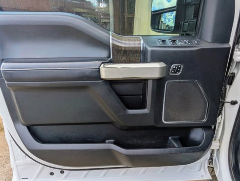 Used 2021 Ford F350 Lariat w/ Chrome Package image 16