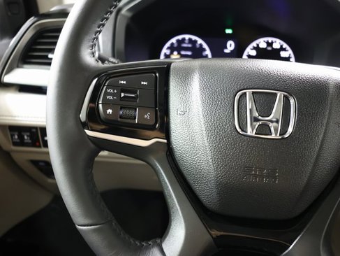 New 2026 Honda Odyssey Touring image 19