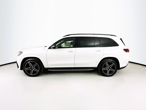 Used 2025 Mercedes-Benz GLS 450 4MATIC image 4