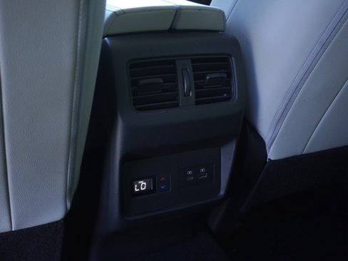 Used 2023 Nissan Rogue SL w/ SL Premium Package image 24