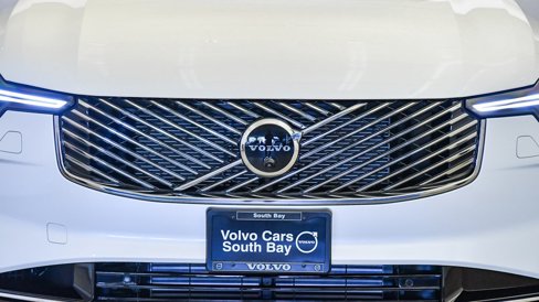 New 2025 Volvo XC90 T8 Plus w/ Protection Package Premier image 8