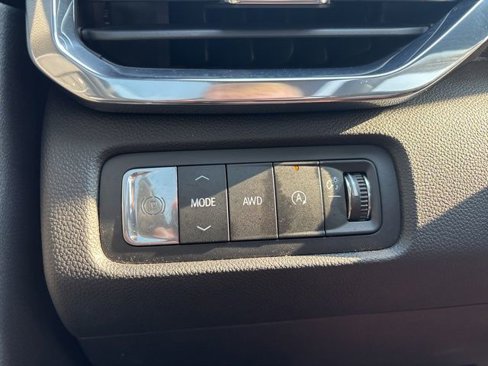 Used 2024 GMC Acadia Denali image 40