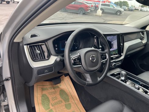 Certified 2025 Volvo XC60 B5 Plus image 13
