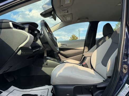 Used 2020 Toyota Corolla LE image 15