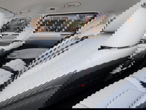 New 2026 Kia Carnival EX image 18