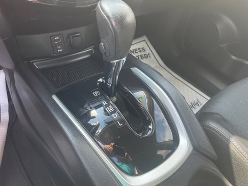 Used 2016 Nissan Rogue SL image 23