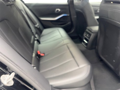 Used 2025 BMW 330i Sedan image 39