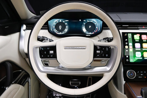 Used 2023 Land Rover Range Rover SE image 7
