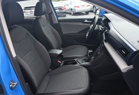 Used 2022 Volkswagen Taos SE image 16