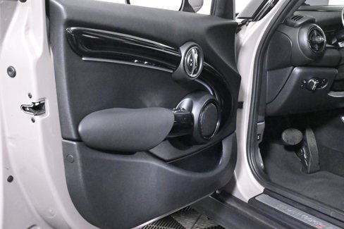 Certified 2022 MINI Cooper S image 27
