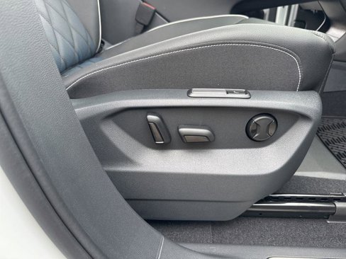 New 2025 Volkswagen Atlas Cross Sport SEL Premium R-Line image 34