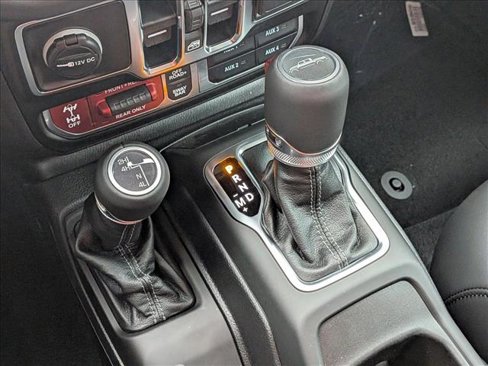 New 2025 Jeep Gladiator Rubicon image 15