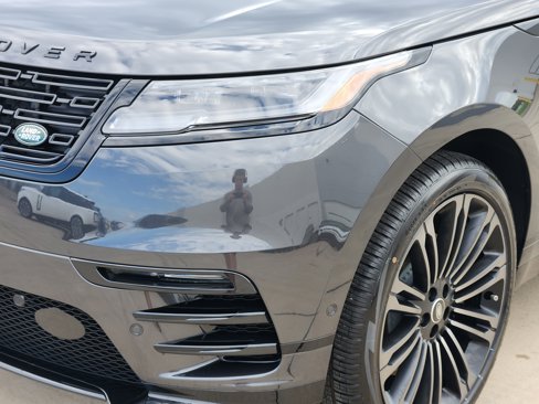 New 2026 Land Rover Range Rover Velar Dynamic SE image 9