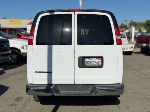Used 2018 Chevrolet Express 3500 LT w/ LT Preferred Equipment Group image 4