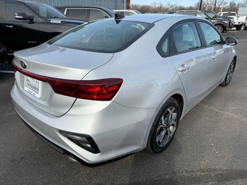 Used 2021 Kia Forte LXS image 2