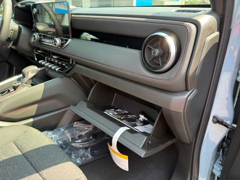 New 2025 Chevrolet Colorado Z71 w/ Technology Package image 39