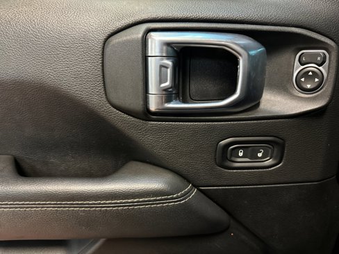 Certified 2022 Jeep Wrangler Unlimited Sahara image 10