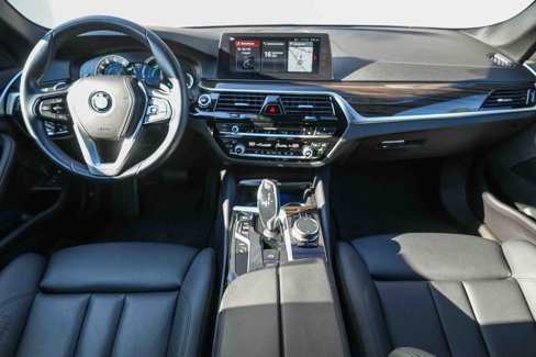 Used 2018 BMW 530e image 11