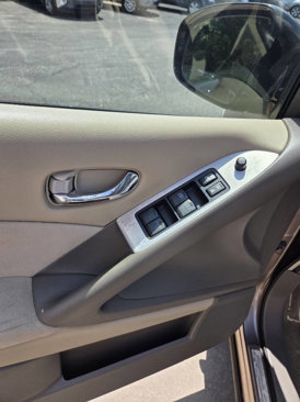Used 2011 Nissan Murano S image 12