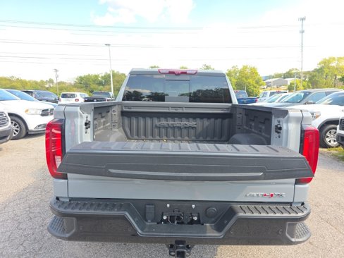 Used 2024 GMC Sierra 1500 AT4X image 8