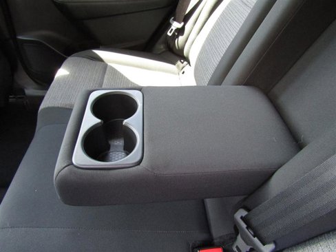 Used 2022 Nissan Rogue SV image 27