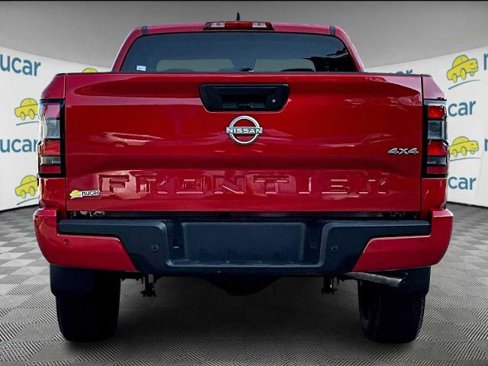 Certified 2025 Nissan Frontier SV image 5