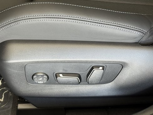 New 2026 BMW M5 w/ Executive Package image 18