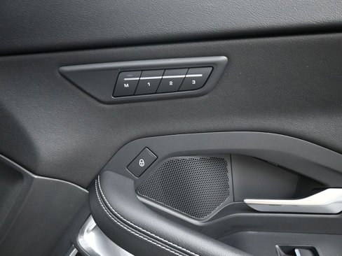 Certified 2020 Jaguar E-PACE R-Dynamic SE image 10