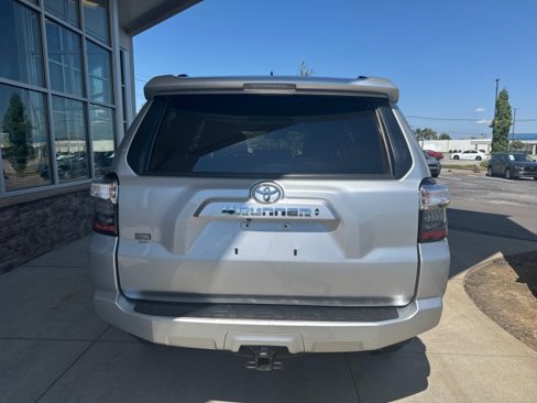 Used 2024 Toyota 4Runner SR5 image 4