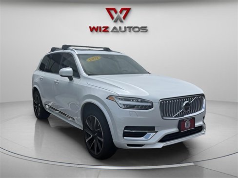 Used 2022 Volvo XC90 T8 Inscription Expression w/ Climate Package image 3