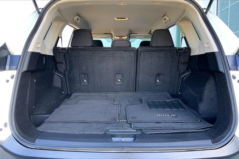 Used 2023 Nissan Rogue S image 20