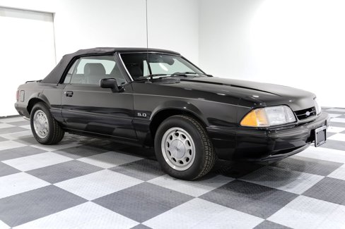 Used 1989 Ford Mustang LX image 2