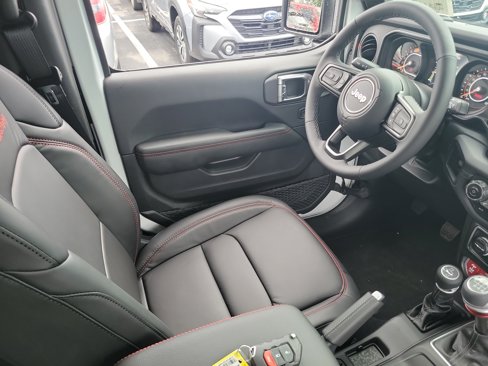 New 2025 Jeep Wrangler Rubicon image 8