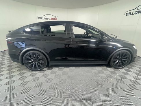 Used 2025 Tesla Model X image 12