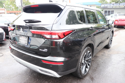 Used 2024 Mitsubishi Outlander 4WD Plug-In Hybrid image 5
