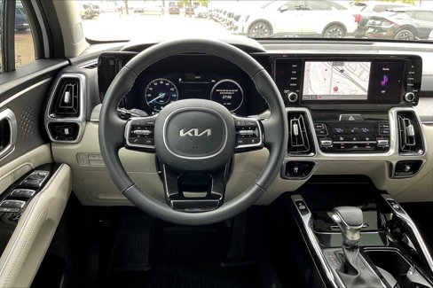 Used 2023 Kia Sorento SX image 14