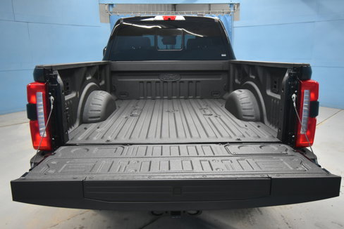 New 2025 Ford F250 Lariat w/ Lariat Ultimate Package image 34