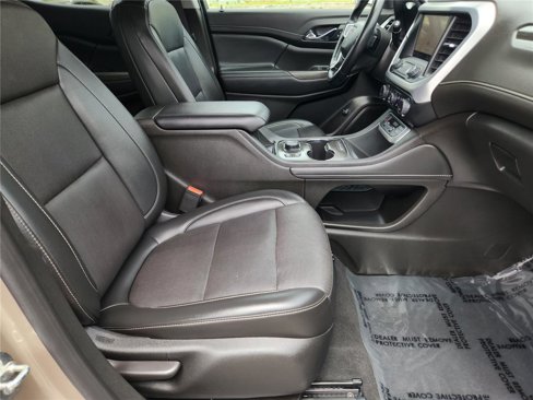 Used 2023 GMC Acadia SLT image 17