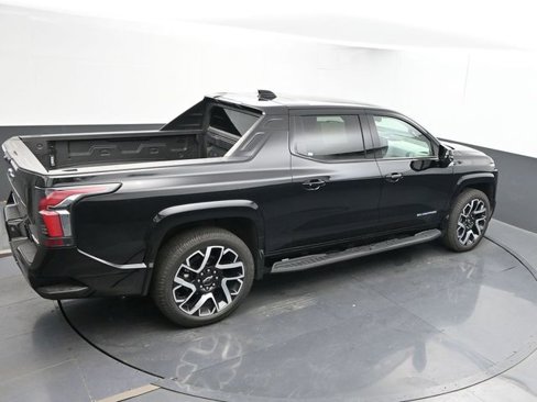 New 2025 Chevrolet Silverado EV RST image 39