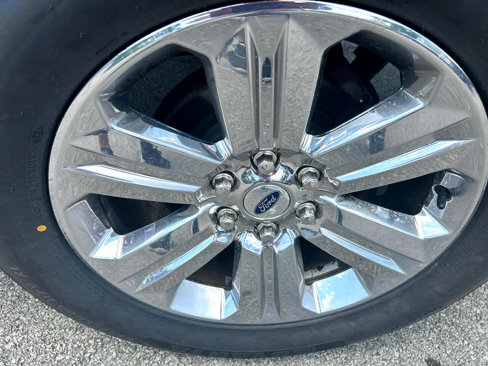 Used 2018 Ford F150 XLT w/ Equipment Group 302A Luxury image 9