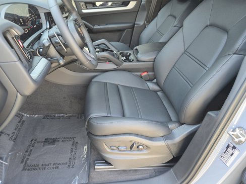 New 2025 Porsche Cayenne S image 5