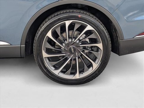 New 2025 Lincoln Aviator Reserve w/ Luxury Package image 9