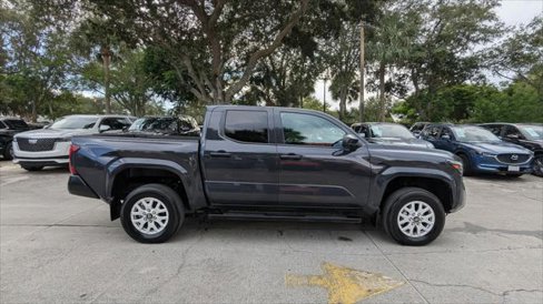 Used 2024 Toyota Tacoma SR image 9